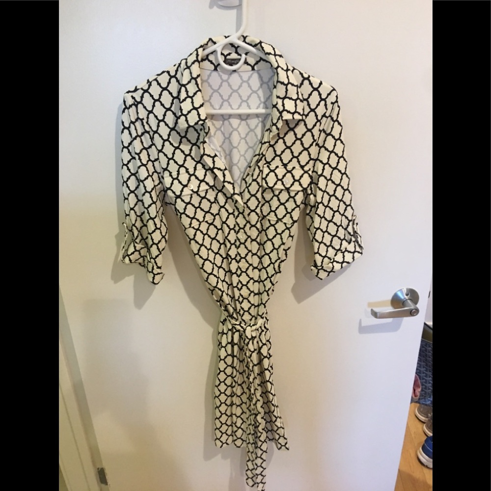 Women’s ivory and black print J McLaughlin dress. - Picture 1 of 3